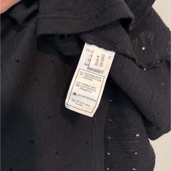 NWOT Mododoc Laser Cut V-Neck Tee in Black Sz Large - Picture 4 of 5